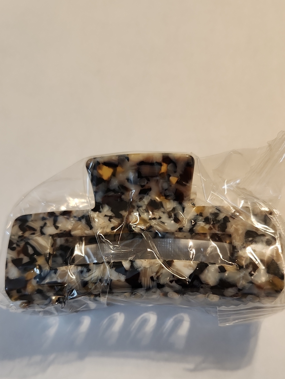 NWOT Acetate Hair Clip 4 inches